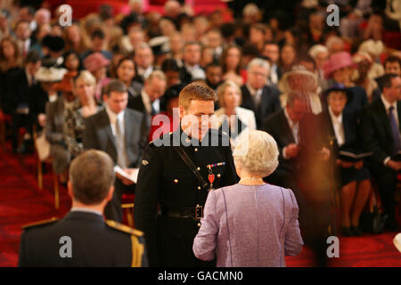 Investiture royale Banque D'Images
