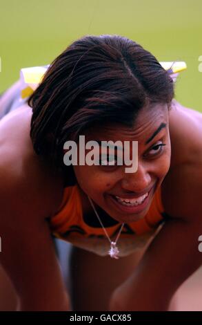 Athlétisme - Norwich Union Classic - Sheffield. Shani Anderson après la course féminine de 200 M. Banque D'Images