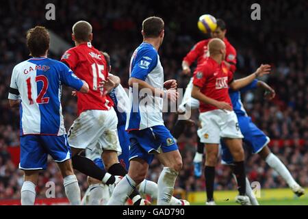 Football - Barclays Premier League - Manchester United / Blackburn Rovers - Old Trafford.Cristiano Ronaldo de Manchester United marque le premier but du match. Banque D'Images