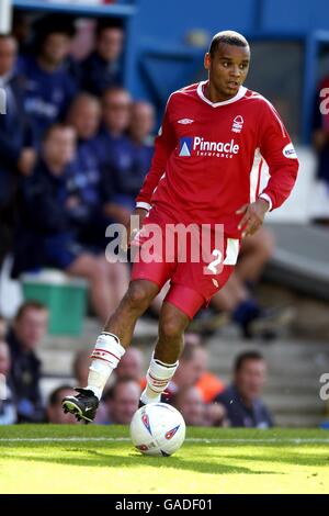 Football - Nationwide League Division One - Portsmouth / Nottingham Forest. Matthieu Louis-Jean de Nottingham Forest Banque D'Images