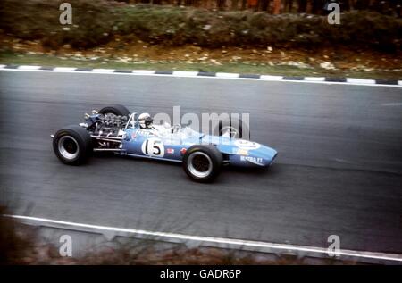 Courses automobiles, Brands Hatch. Jackie Stewart au volant d'un Matra MS10 Banque D'Images