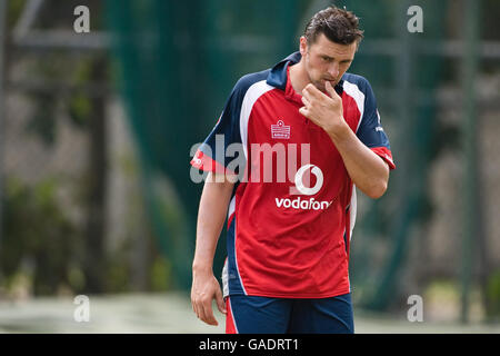 Cricket - session Angleterre nets - Stade R.Premadasa.Steve Harmison, en Angleterre, lors d'une session de filets au stade R.Premadasa, Colombo, Sri Lanka. Banque D'Images