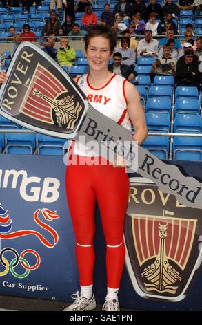 Kelly Morgan célèbre un nouveau record britannique dans le domaine des femmes javelin Banque D'Images