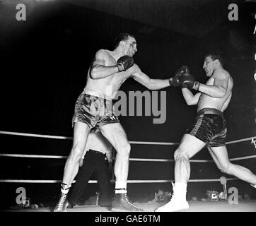 Boxe - Empire britannique Heavyweight Championship - Brian London v Henry Cooper Banque D'Images