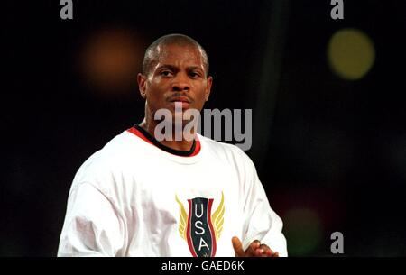 Athlétisme - Jeux Olympiques de Sydney 2000 -.Maurice Greene des États-Unis avant la première demi-finale du relais 4x100m Banque D'Images