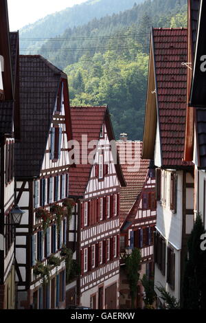 La vieille ville de la Forêt-Noire dans la Schiltach villige dans le sud de l'Allemagne en Europe. Banque D'Images