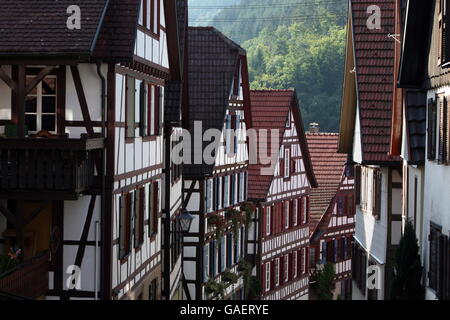 La vieille ville de la Forêt-Noire dans la Schiltach villige dans le sud de l'Allemagne en Europe. Banque D'Images