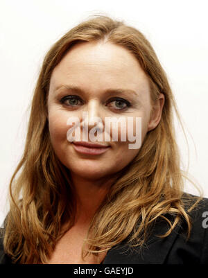 Stella McCartney arrive pour les British Fashion Awards au Lawrence Hall de Westminster, dans le centre de Londres. Banque D'Images