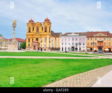 Vue sur la place principale dans le centre historique de la ville de Timisoara, Roumanie Banque D'Images