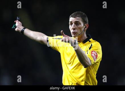 Soccer - Barclays Premier League - West Ham United v Everton - Upton Park. Steve Tanner, arbitre Banque D'Images