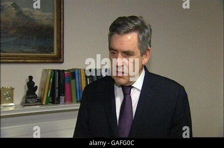 Le Premier ministre Gordon Brown fait une déclaration sur l’assassinat du chef de l’opposition pakistanaise Benazir Bhutto. Banque D'Images