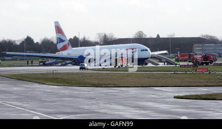 Un Boeing 777 de British Airways qui a atterri à l'aéroport de Heathrow depuis la Chine. Banque D'Images