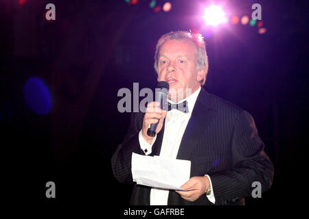 Soccer - dîner de gala du centenaire du PFA - Manchester G-Mex Centre.Gordon Taylor, chef de la direction de PFA Banque D'Images