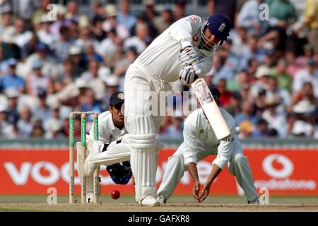 Cricket - Angleterre / Inde - quatrième test de npower - Premier jour. Mark Butcher en Angleterre en action contre l'Inde Banque D'Images