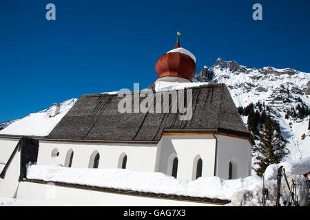 L'église de Stuben près de Lech et St Anton Arlberg Autriche Banque D'Images