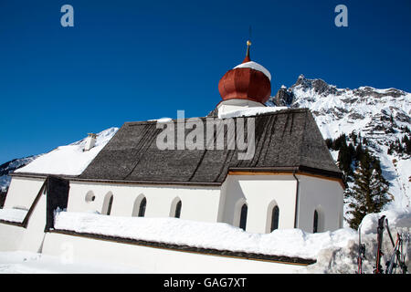 L'église de Stuben près de Lech et St Anton Arlberg Autriche Banque D'Images