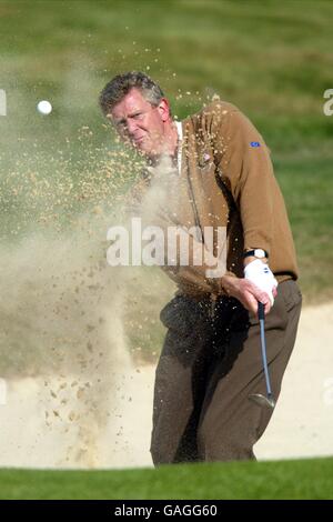 Golf - le 34e Ryder Cup matches - le Beffroi. Colin Montgomerie pendant la séance d'entraînement Banque D'Images