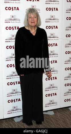 Vicki Feaver arrive pour les Costa Book Awards 2007 à l'hôtel Intercontinental de Londres. Banque D'Images