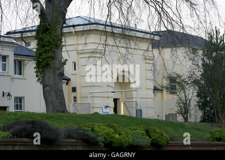 Vue générale de la prison de HM Winchester à Winchester, Hampshire. L'établissement victorien peut accueillir jusqu'à des prisonniers de catégorie B. Il est actuellement en cours de rénovation sur cinq ans. Date de la photo: Samedi 12 janvier 2008. Le crédit d'image devrait se lire: Chris Ison/PA Wire. Banque D'Images