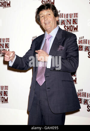 South Bank Show Awards - Londres.Melvyn Bragg arrive aux South Bank Show Awards, qui se tiennent au Dorchester Hotel, dans le centre de Londres. Banque D'Images