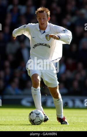 Football - FA Barclaycard Premiership - Leeds United / Liverpool. Lee Bowyer, Leeds United Banque D'Images