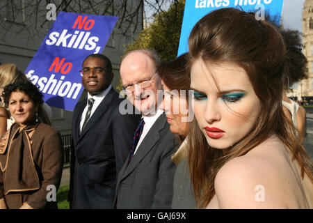 'Pas de compétences, pas de Fashion' protestation - Londres Banque D'Images
