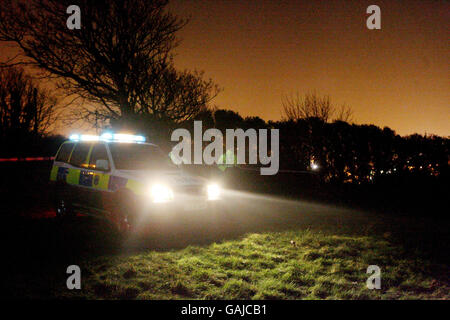 La police sur les lieux où un corps a été trouvé à Bray Head sur Bray Co Wicklow. Les détectives enquêtent sur la question de savoir si un corps trouvé aujourd'hui sur un promontoire accidenté était celui d'une femme âgée qui a disparu d'une maison de retraite à proximité il y a deux ans. Banque D'Images