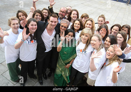 Jonathan Rhys-Meyers, une star hollywoodienne, est bénévole d'Alexandra College Milltown et de Mme Maureen Forrest, fondatrice de la charité Hope, qui a révélé ses projets de défendre les droits des enfants vivant dans les rues de Calcutta, aujourd'hui à Dublin. Banque D'Images