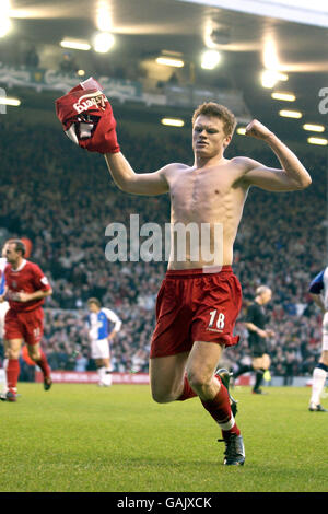 Soccer - FA Barclaycard Premiership - Liverpool et Blackburn Rovers.John Arne Riise, de Liverpool, célèbre son but d'ouverture contre Blackburn Banque D'Images