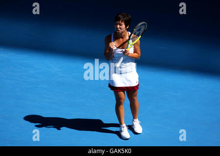 Tennis - Open d'Australie 2008 - jour 3 - Melbourne et parcs olympiques.Meng Yuan de la Chine en action pendant son match contre Serena Williams aux États-Unis le troisième jour de l'Open d'Australie Banque D'Images