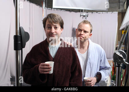 Télévision - PEP Show.David Mitchell et Robert Webb sur le tournage de la nouvelle série de PEP Show dans le nord de Londres. Banque D'Images