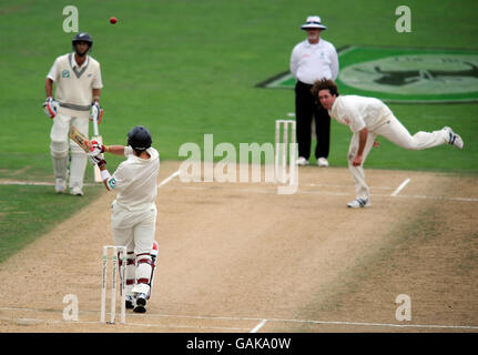 Cricket - Nouvelle-Zélande v Angleterre - Test de 3ème - 2ème jour - Napier Banque D'Images