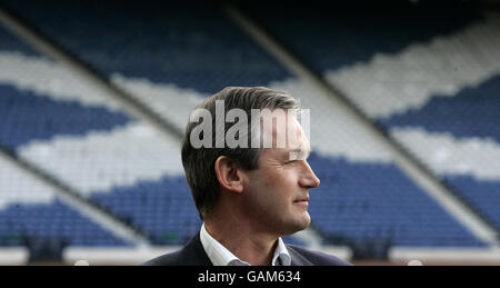 George Burley, patron de l'équipe écossaise, lance le prix Royal Mail PFA Scotland pour le directeur de l'année 2008 à Hampden Park, Glasgow. Banque D'Images