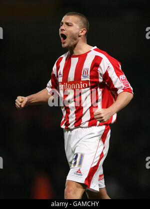 Carl Dickinson, de stoke City, célèbre la victoire sur Norwich City Banque D'Images