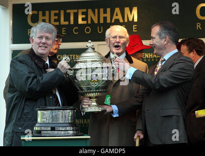 Les courses de chevaux - Cheltenham Festival - Jour 4 - l'Hippodrome de Cheltenham Banque D'Images