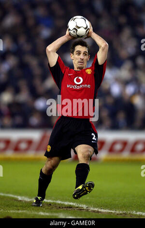 Soccer - FA Barclaycard Premiership - West Bromwich Albion / Manchester United. Gary Neville, de Manchester United, est à votre portée Banque D'Images