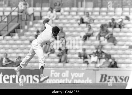 Cricket - NatWest Trophée - semi finale - Surrey contre Middlesex. Sylvester Clarke, Surrey Banque D'Images