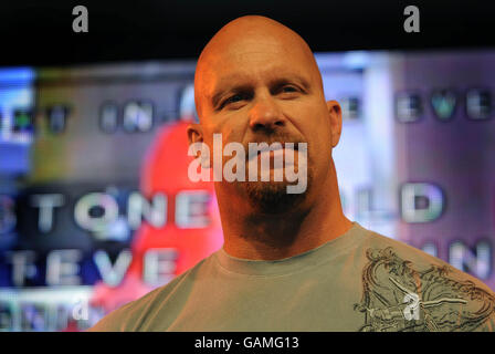 Stone Cold Steve Austin fait la promotion de son dernier DVD - Londres Banque D'Images