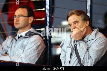 Martin O'Neill, directeur du Celtic, et John Robertson, son assistant le jeu Banque D'Images