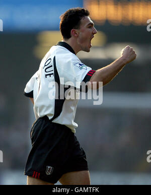 Football - coupe AXA FA - Cinquième tour - Fulham / Burnley.Le Steed Malbranque de Fulham célèbre le but égalisateur contre Burnley Banque D'Images