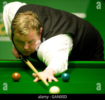 Snooker - Championnats du monde de snooker 888.com - première journée - le théâtre Crucible.Stephen Lee lors de son premier match contre Joe Swail lors du Championnat du monde de Snooker 888.com au Crucible Theatre, Sheffield. Banque D'Images