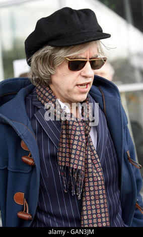 Bob Geldof à l'extérieur de la SECC à Glasgow après avoir pris la parole à la conférence de la British Insurance Brokers Association (BIBA). Banque D'Images