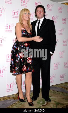 Fifi Fragrance Awards 2008 - Londres.Michelle Collins et Sean Gallagher assistent aux FiFi UK Fragrance Awards 2008, qui se tiennent au Dorchester, Londres. Banque D'Images