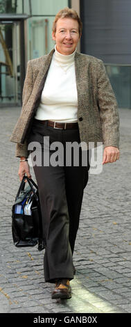 Chef gendarme de la police de Cambridgeshire Julie Spence, après une conférence de l'ACPO à laquelle a assisté aujourd'hui le secrétaire à l'intérieur Jaqui Smith, à Londres. Banque D'Images