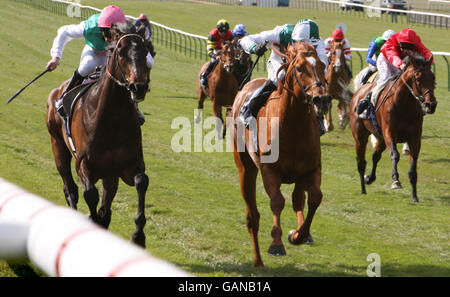 Les courses de chevaux - La réunion Craven - Jour deux - Newmarket Racecourse Banque D'Images