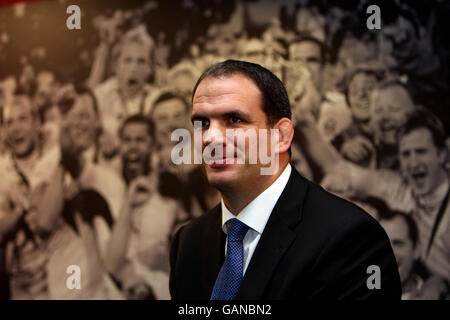 Rugby Union - Conférence de presse Martin Johnson - Twickenham.Martin Johnson, directeur de la Nouvelle-Angleterre, lors d'une conférence de presse à Twickenham, Londres. Banque D'Images