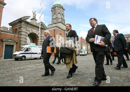 La coopération et le développement économique de l'Irlande d'examen Banque D'Images