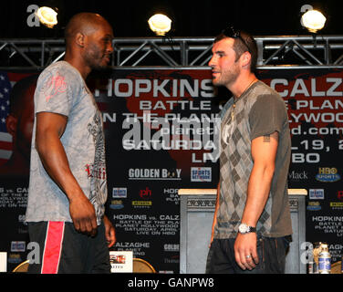 - Joe Calzaghe et boxe Bernard Hopkins - Planet Hollywood Hotel Banque D'Images