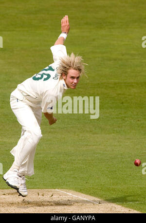 Cricket - Liverpool Victoria County Championship - Division One - Yorkshire v Nottinghamshire - Jour 1 - Headingley Carnegie Banque D'Images