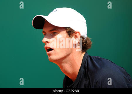 Andy Murray, de Grande-Bretagne, en action contre le Novak Djokovic de Serbie Banque D'Images